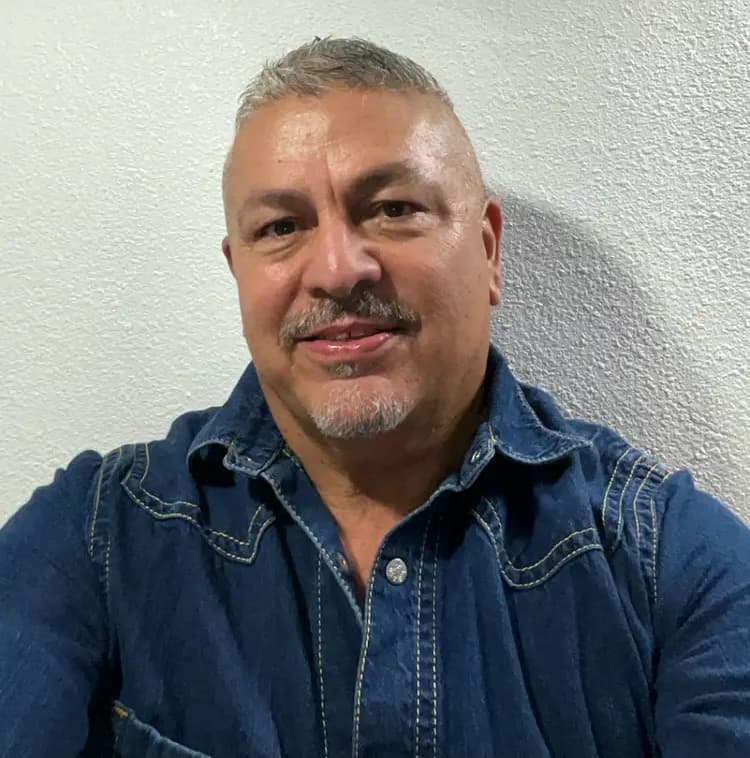 Emiliano Gonzalez headshot
